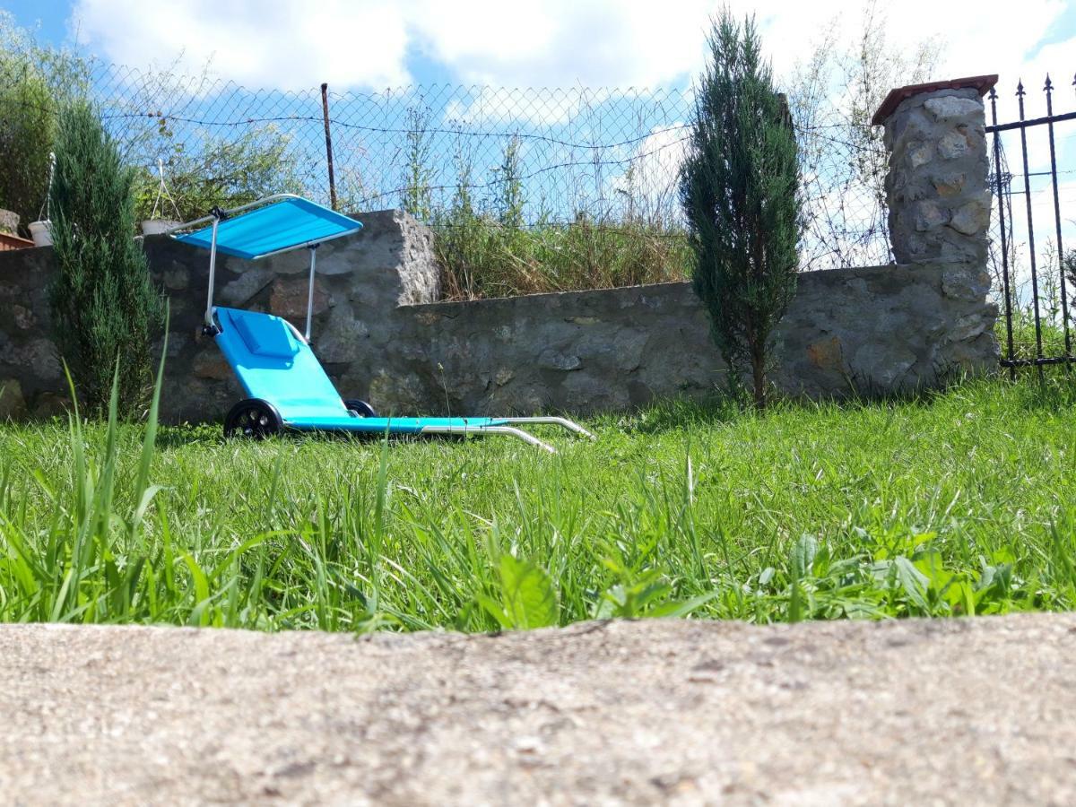 Colt De Rai - Camera De Inchiriat Resita Esterno foto